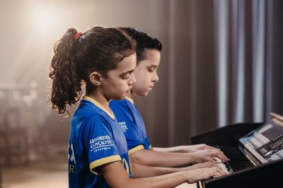A MODA DA CARRANQUINHA de Heitor Villa-Lobos - Piano a 4 m�os ABDA Filarm�nica
