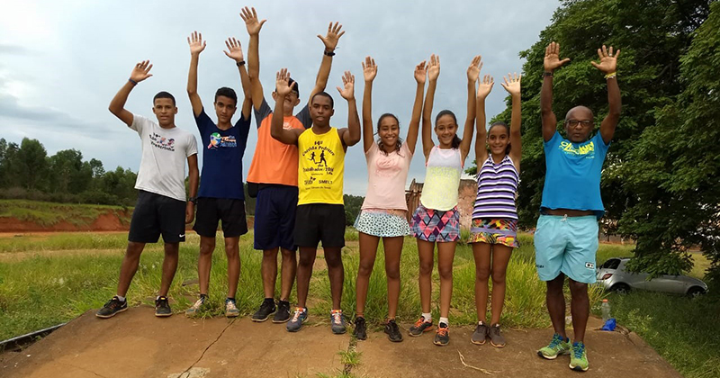 Jos Cludio hoje se dedica s aulas para as crianas de um projeto em Guaiara