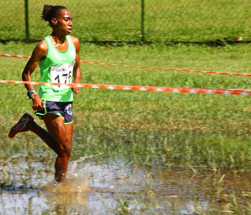 Jeovana foi 4 colocada no Sul-americano de Cross Country, no Equador; desafio agora  o frio