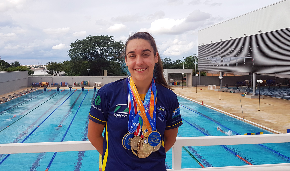 Sophia Coleta: entrevista com a nadadora campe da ABDA