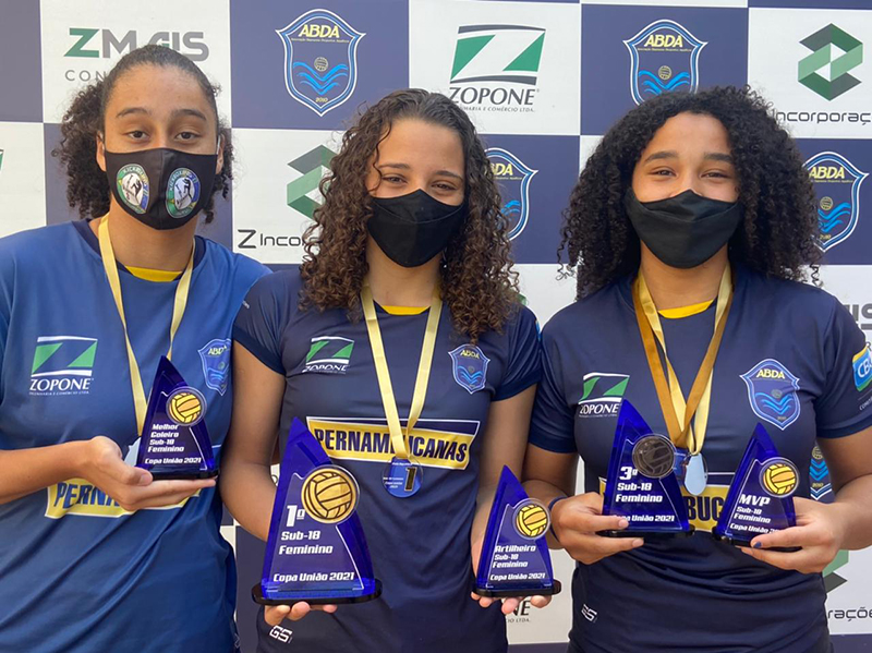 MVP - Karen Miranda Goleira menos vazada - Ana Luiza Magoti Artilheira - Luana Bonetti