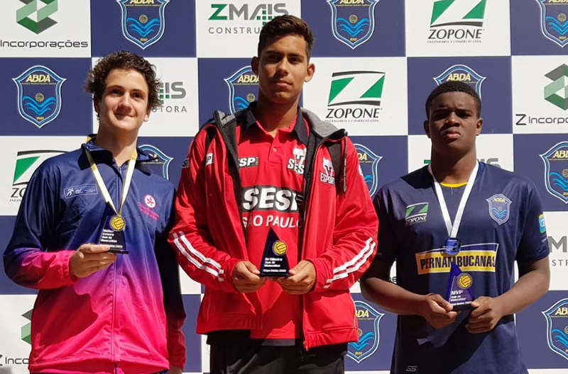 Victor Arnoni (CPM), goleiro menos vazado; Luiz Gustavo Xavier (Sesi SP), artilheiro; e Kael Martins (ABDA) MVP