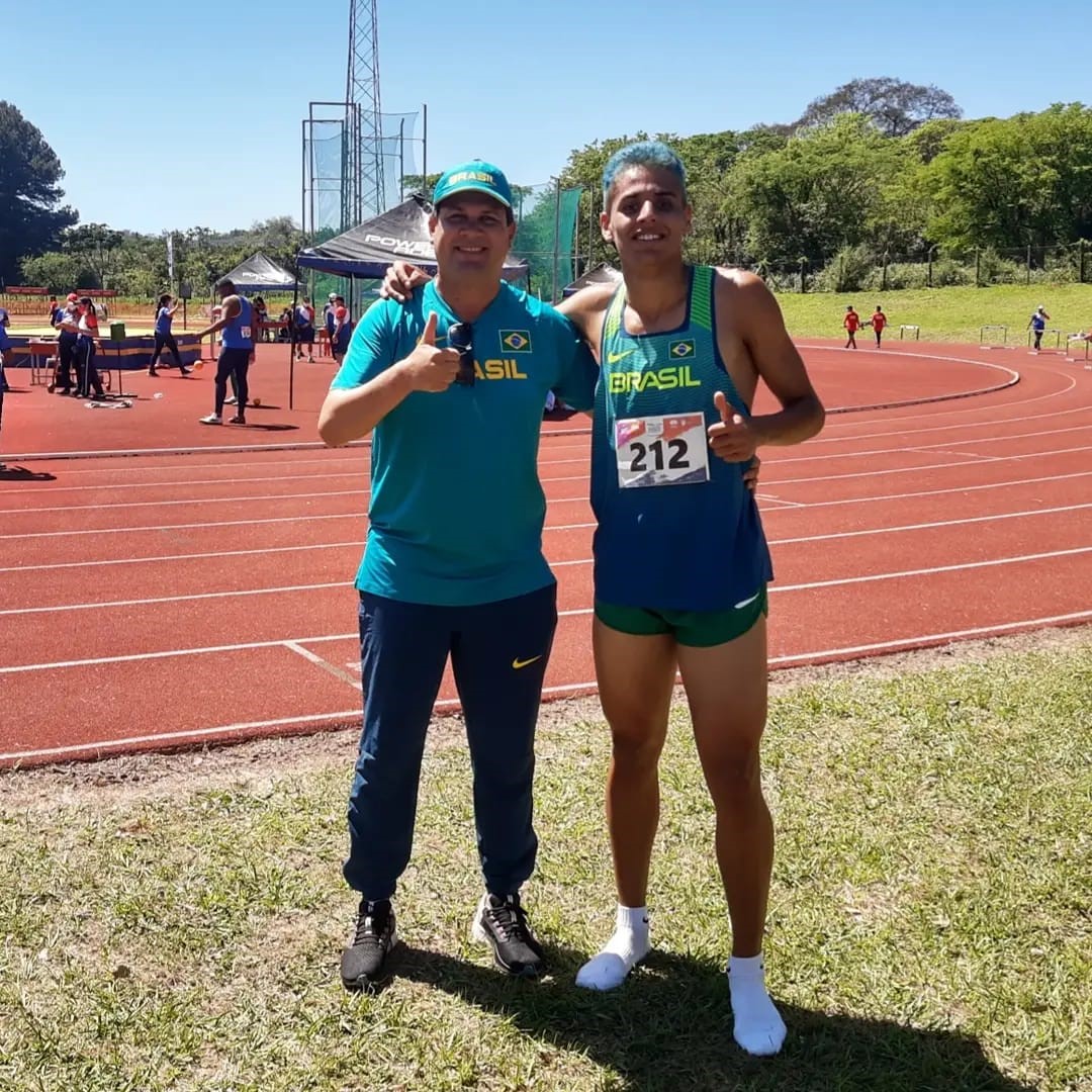 Samuel Vinicius conquista ouro e bronze no Sul-Americano Sub-18