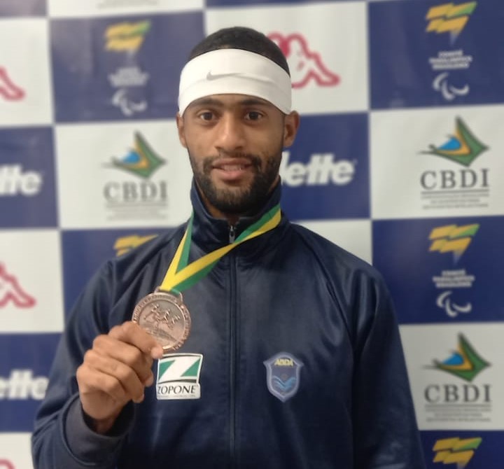 Atleta da ABDA conquista bronze nos 800 metros rasos no Brasileiro