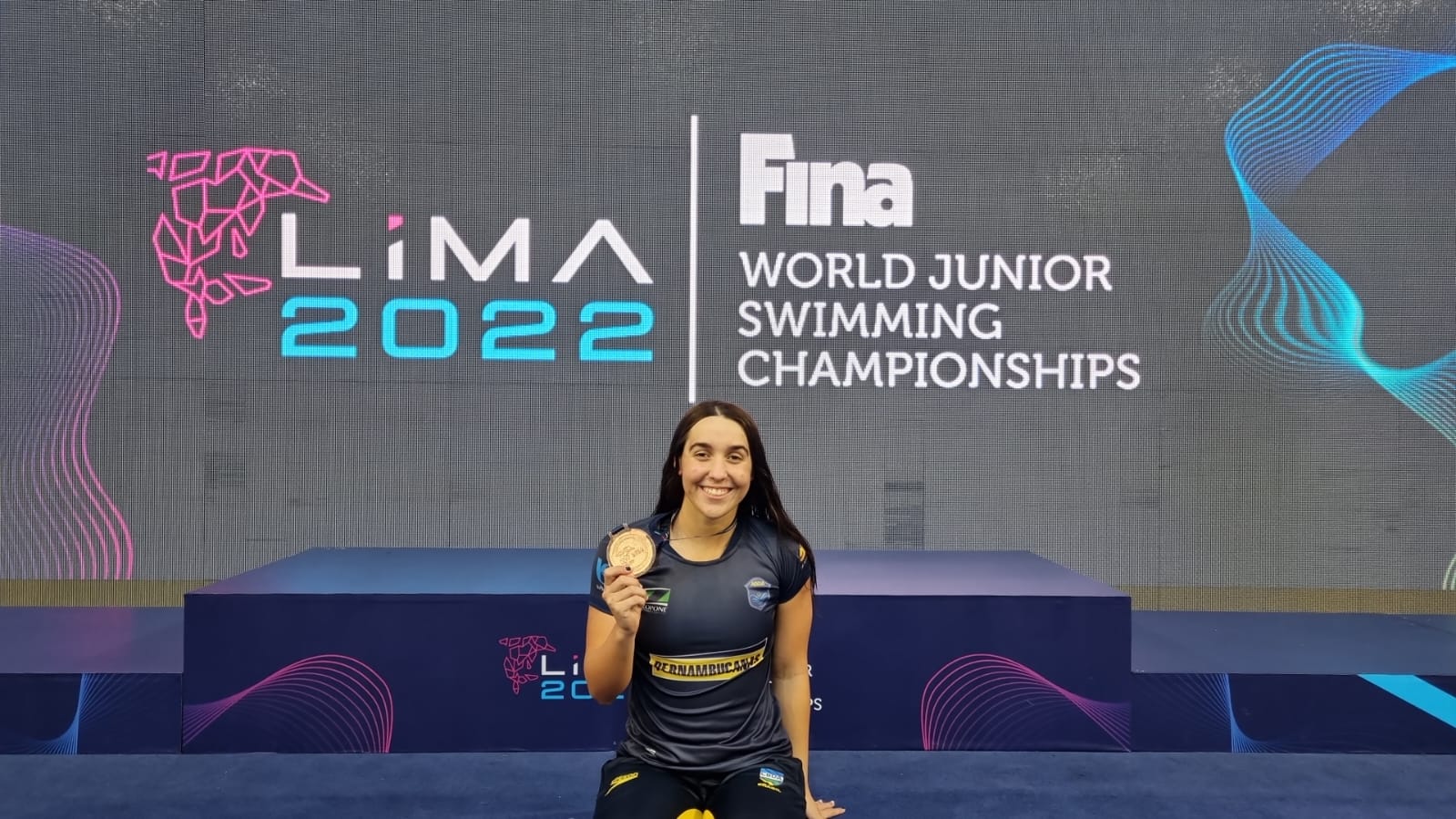 Nadadora Sophia Coleta  primeira medalhista mundial da ABDA