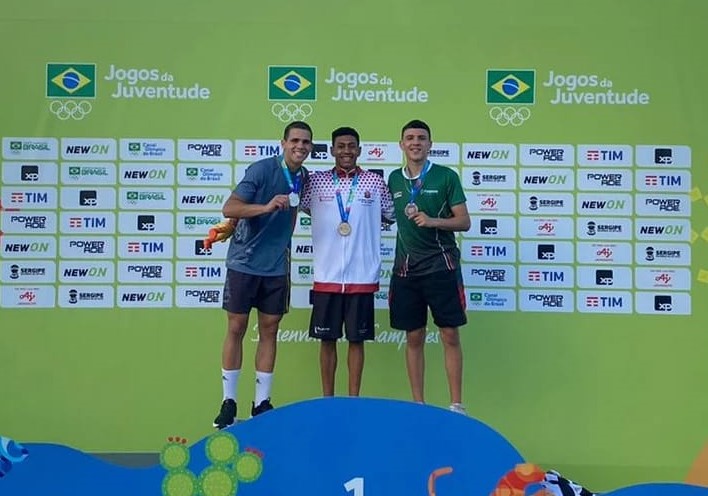 Vincius Costa  campeo brasileiro dos 800 metros nos Jogos Escolares da Juventude