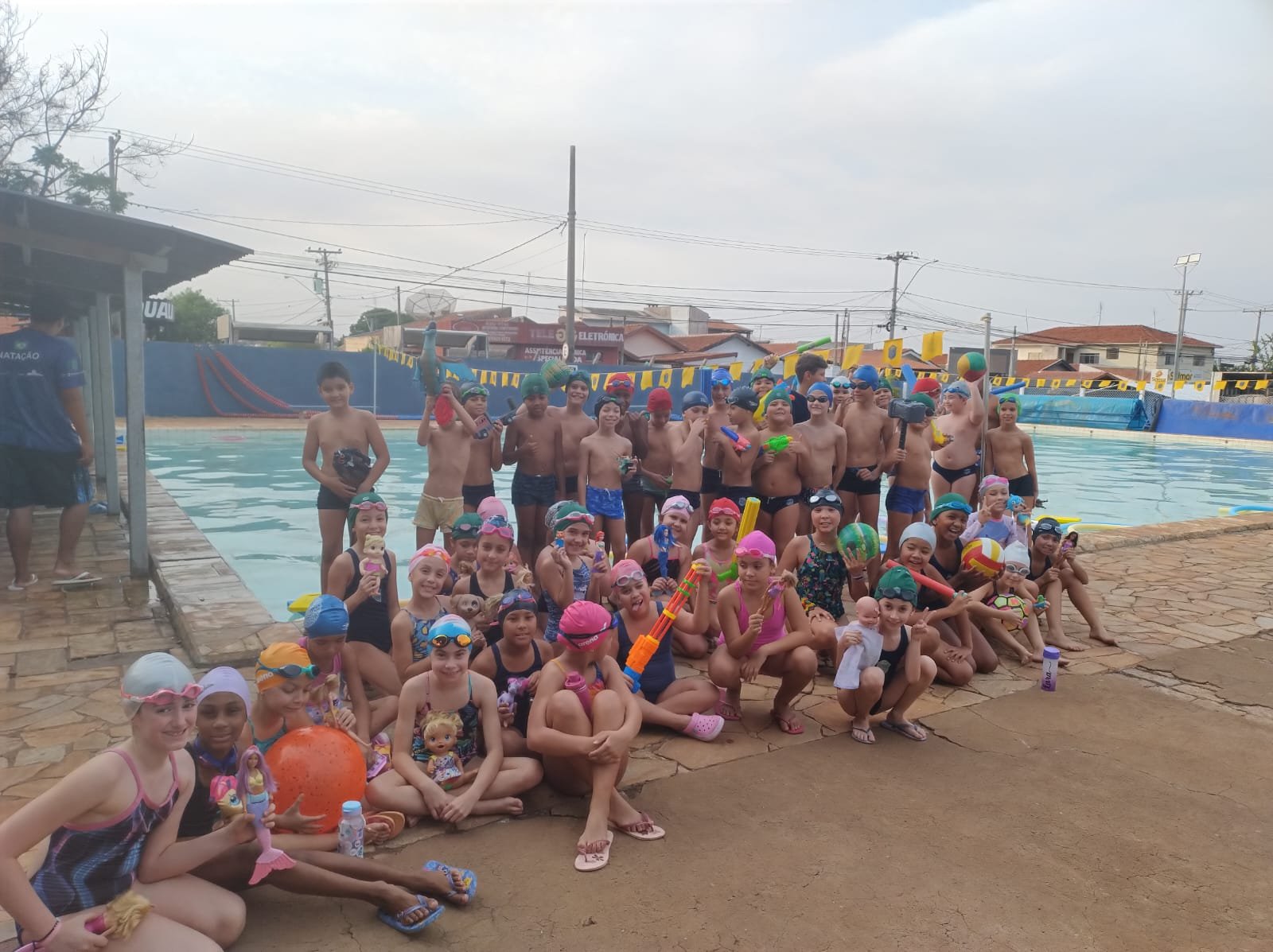 Semana da Crian�a Dia do Brinquedo - Nata��o ABDA Castelo - 07/10/2025