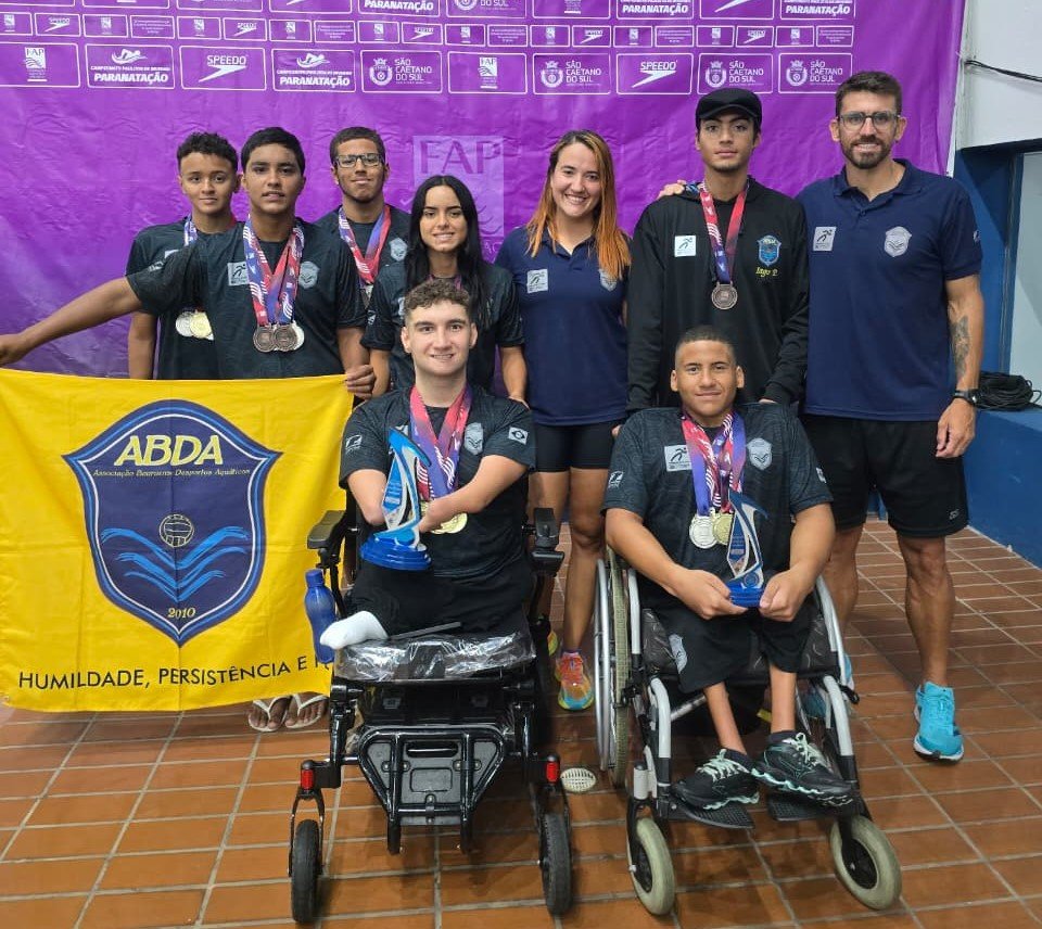 ABDA conquista 30 medalhas e quebra recordes no Paulista de Paranata��o de Inverno